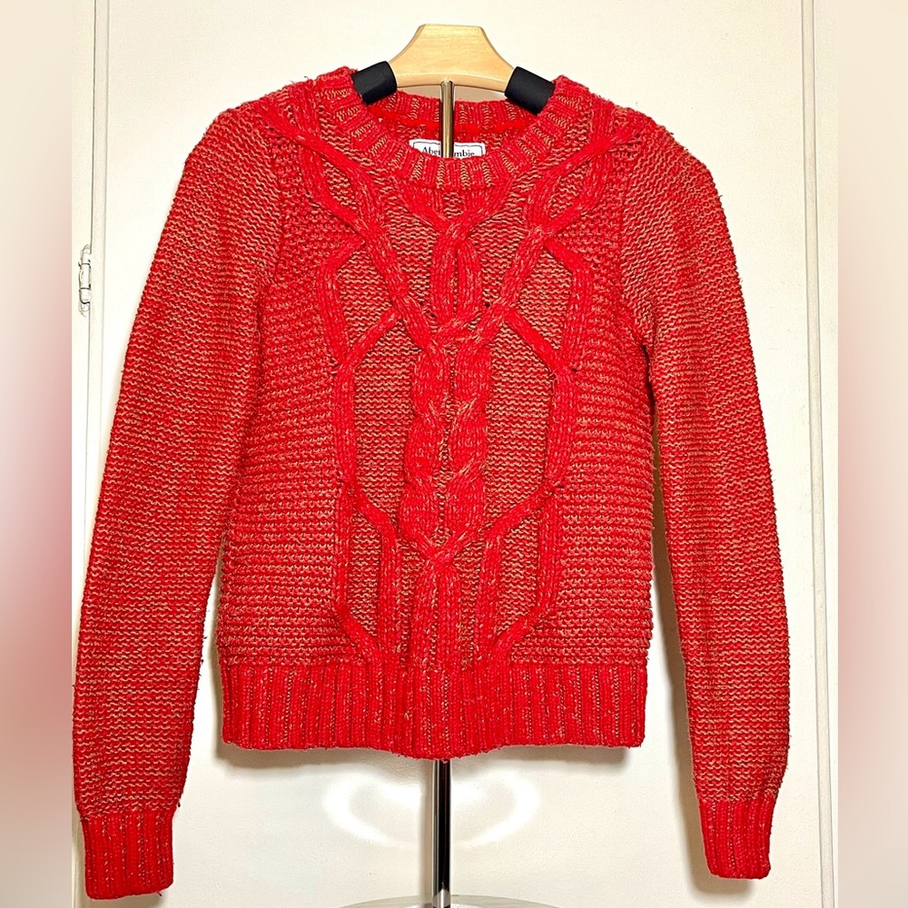 Abercrombie and Fitch Cable Knit Pullover